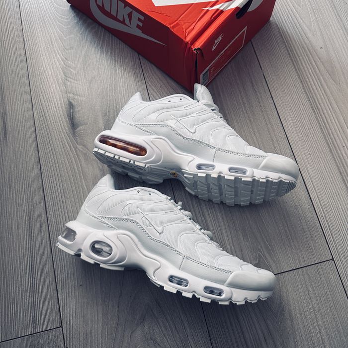 Nike Air Max Plus noi 39,5