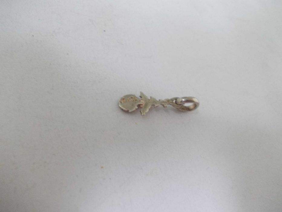 Lant si medalion pandantiv vechi din argint floare (1)