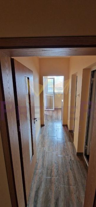 Дава се под наем Четиристаен апартамент в Варна, Аспарухово - 105 кв.м за 765 € - Снимка #9