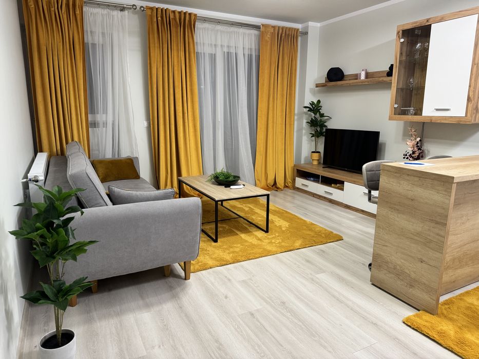 Vand Apartament cu gradina