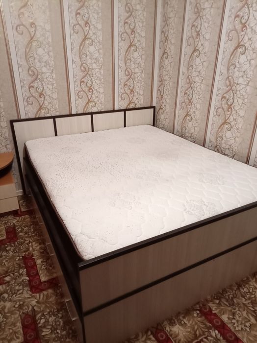 Кровать двухспальная