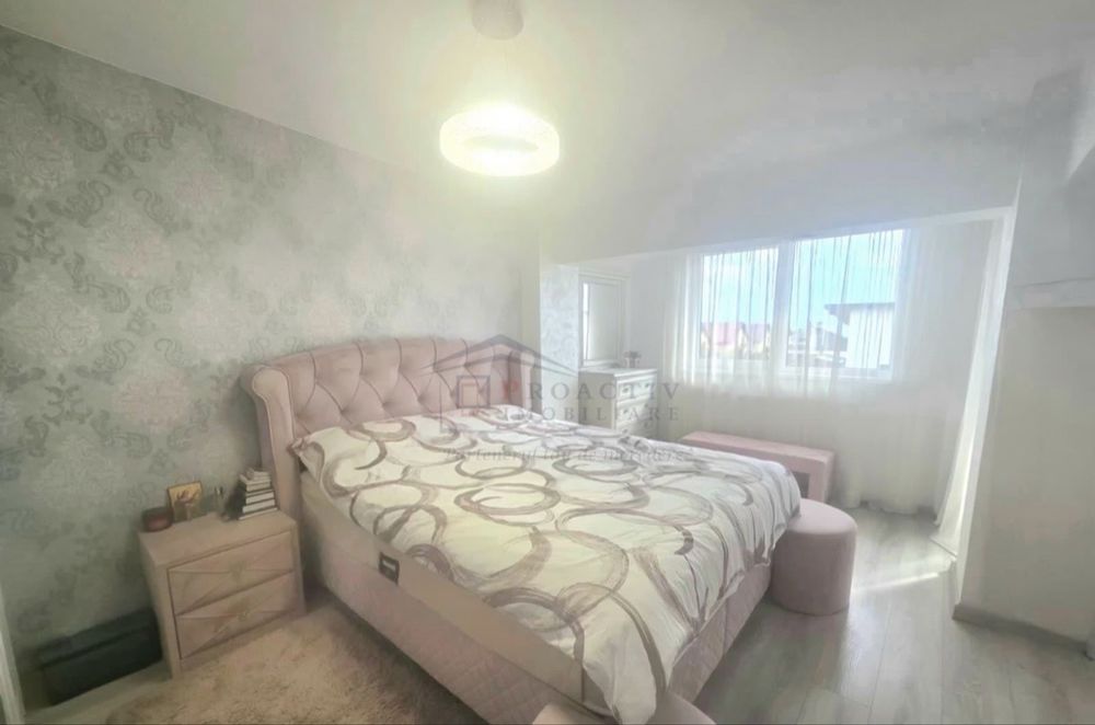Apartament 3 camere,semidecomandat