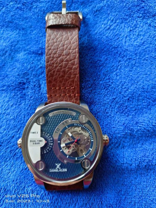 Продаю новые Часы DANIEL KLEIN