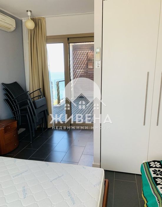 Продава се Двустаен апартамент в Обзор - 84 кв.м за 923 €/кв.м - Снимка #3