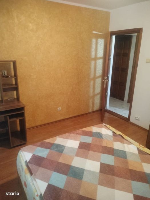 Apartament De Inchiriat Cu 2 Piata Centrala 300 Euro