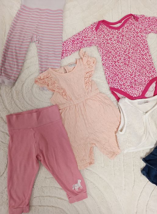 Лот бебешки дрехи 74 размер за момиченце