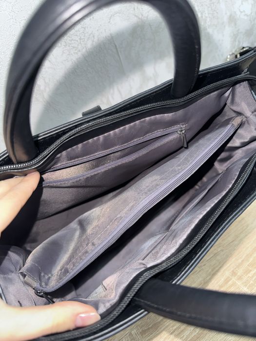 Вместительная сумка для учебы