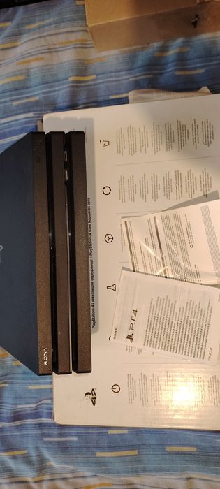 Ps4 pro 1T с 1 игра и джойстик