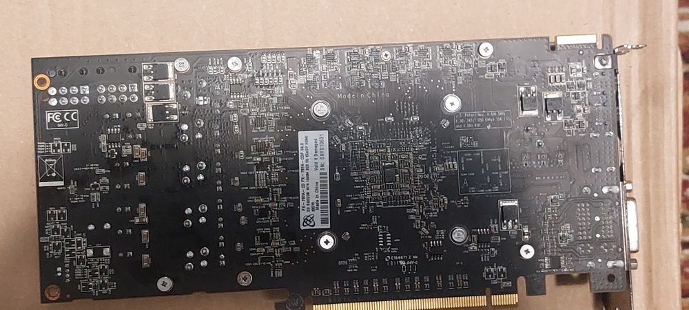 Placa video DEFECTA Radeon XFX HD 7870 2GB Gddr5 256 bit