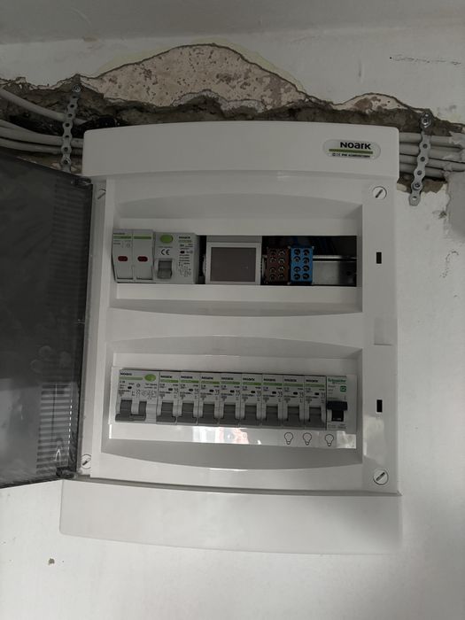 Electrician autorizat disponibil 24/7 .INTERVENTII IN TOATA TARA