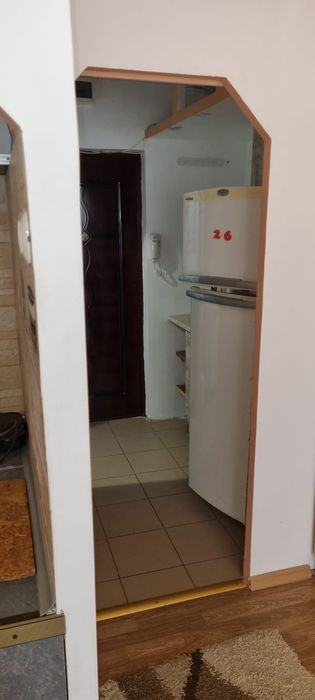 Inchiriez garsonieră,central in Resita zona Victoria