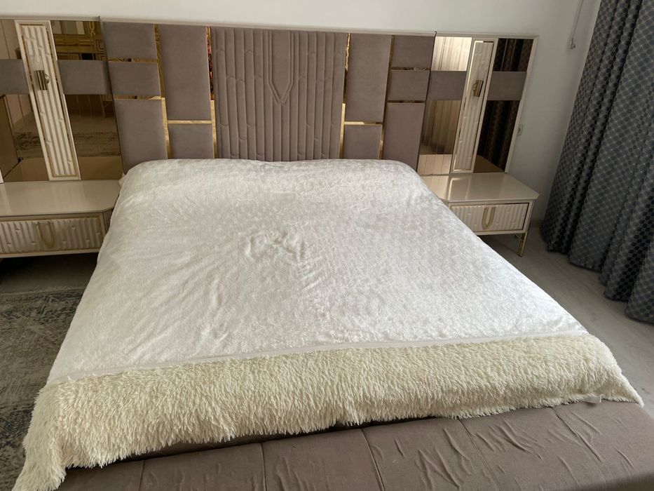 Спальный гарнитур в отличном состоянии