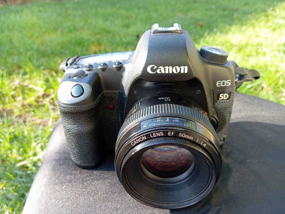 Vand doua camere foto Canon