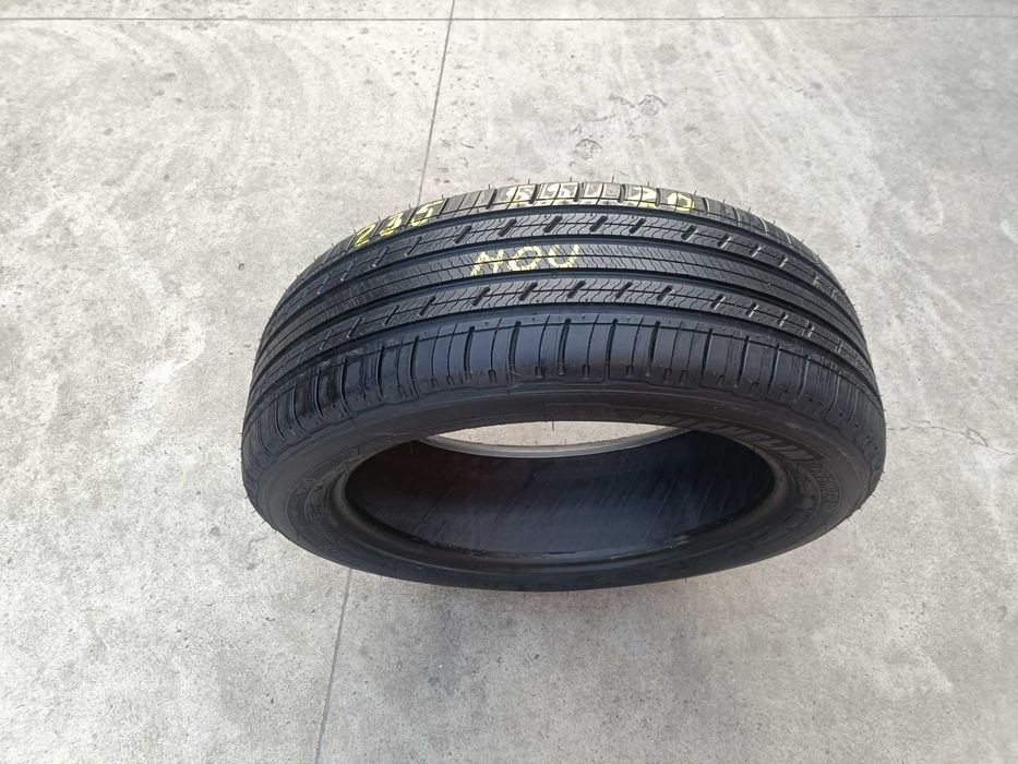 O anvelopa noua 235 55 20 michelin