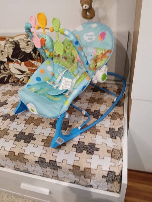 Balansoar  si scaun 2 in 1 pentru leganare bebe 0-18kg albastra