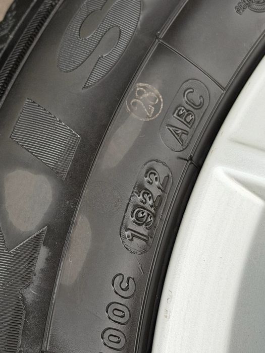 Jante VW 17 Passat B8 Arteon Tiguan Touran T-Roc Golf  215/55R17 iarna