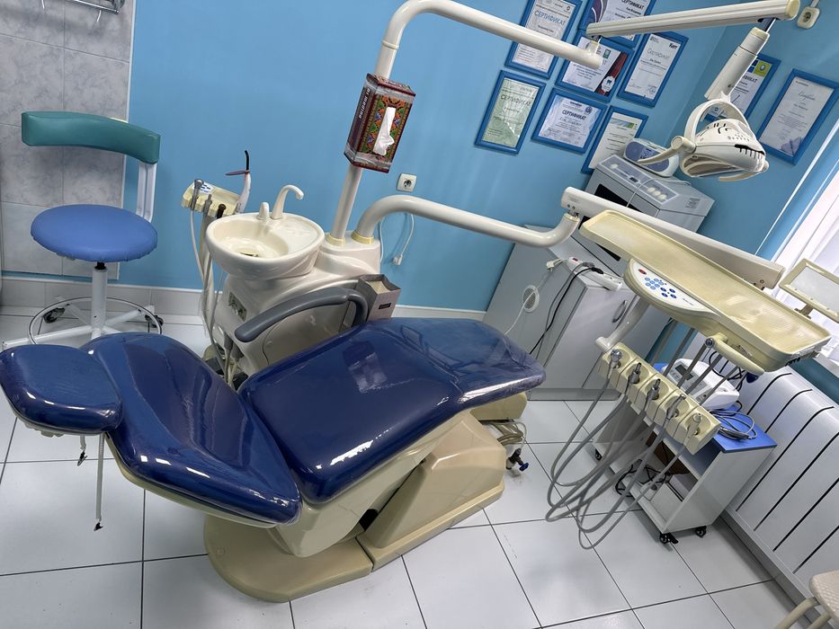 Стоматологическое  кресло