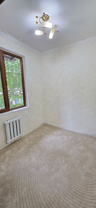 Продаётся Чиланзар 18 кв  1*2/2/4