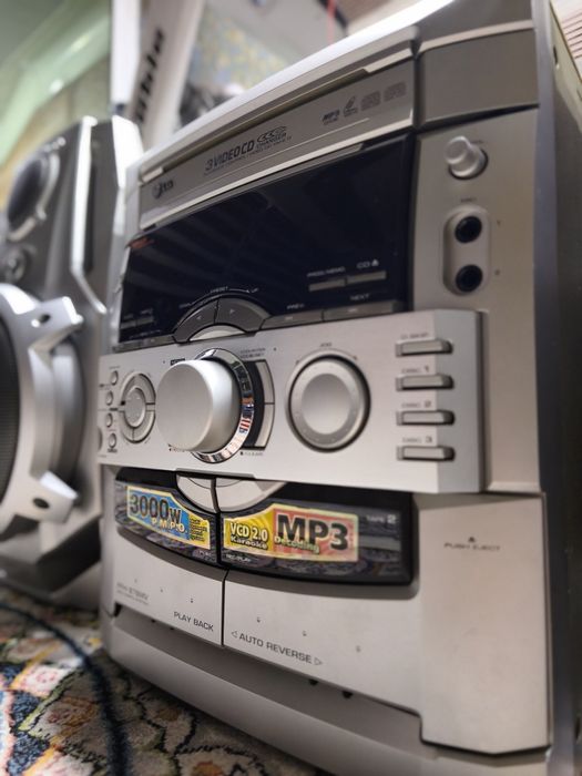 LG новый музикални сентр