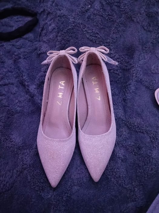 Каблуки одевались только 1-2 раза