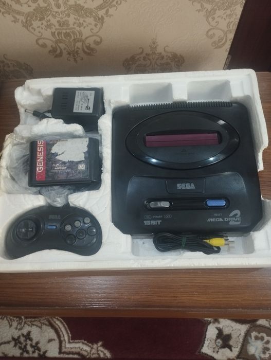 Sega mega drive 2 из 90х.