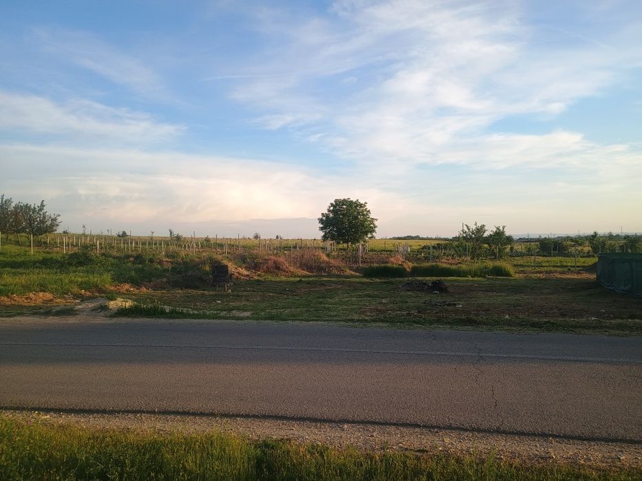 Vand teren intravilan zona artego 1800 mp 0764658879