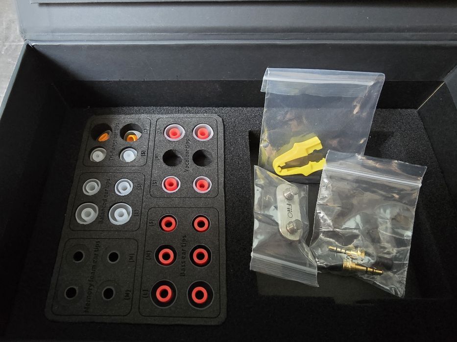 Наушники Fiio FD5