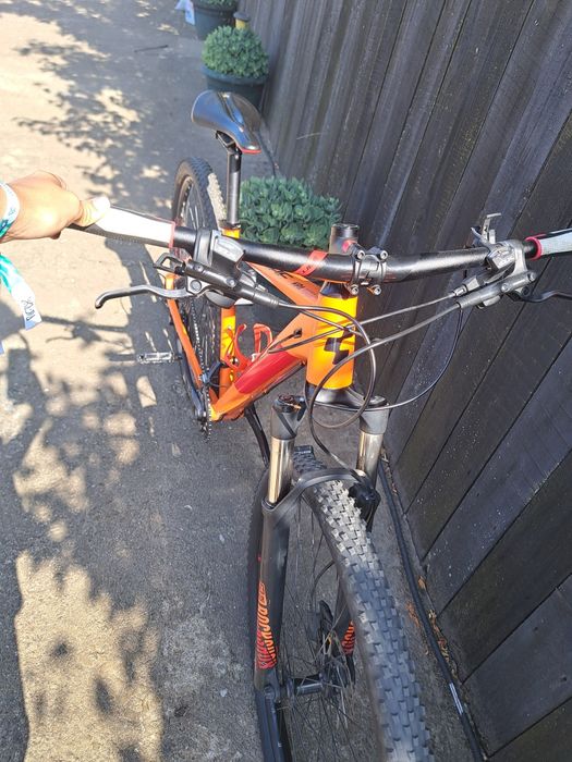 Bicicleta cube hardtail