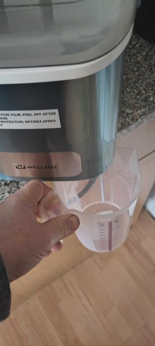 Нова машина за лед – 8 кубчета за 6 мин, 2 размера, самопочистване