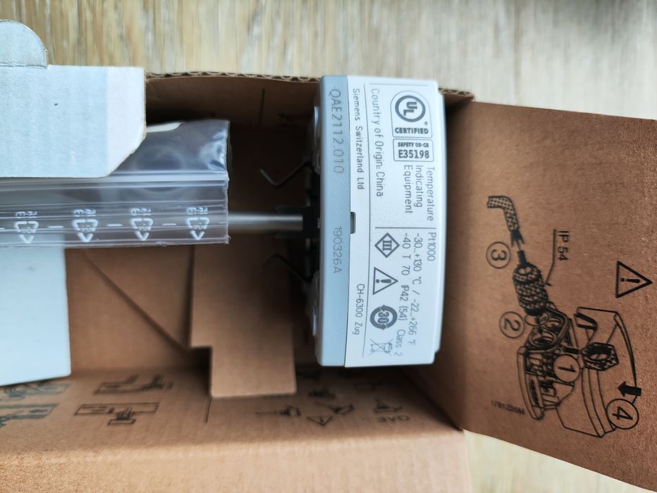 Датчик температуры Pt 1000. Siemens QAE 2112