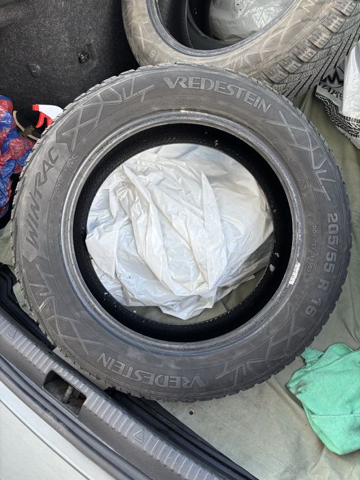 Зимни Гуми Vredestein и bridgestone