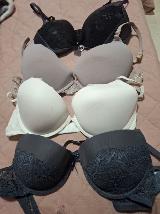 Продавам сутиени 75б