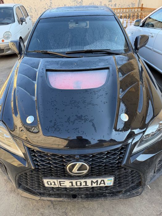 Lexus IS350  F restayling sotiladi