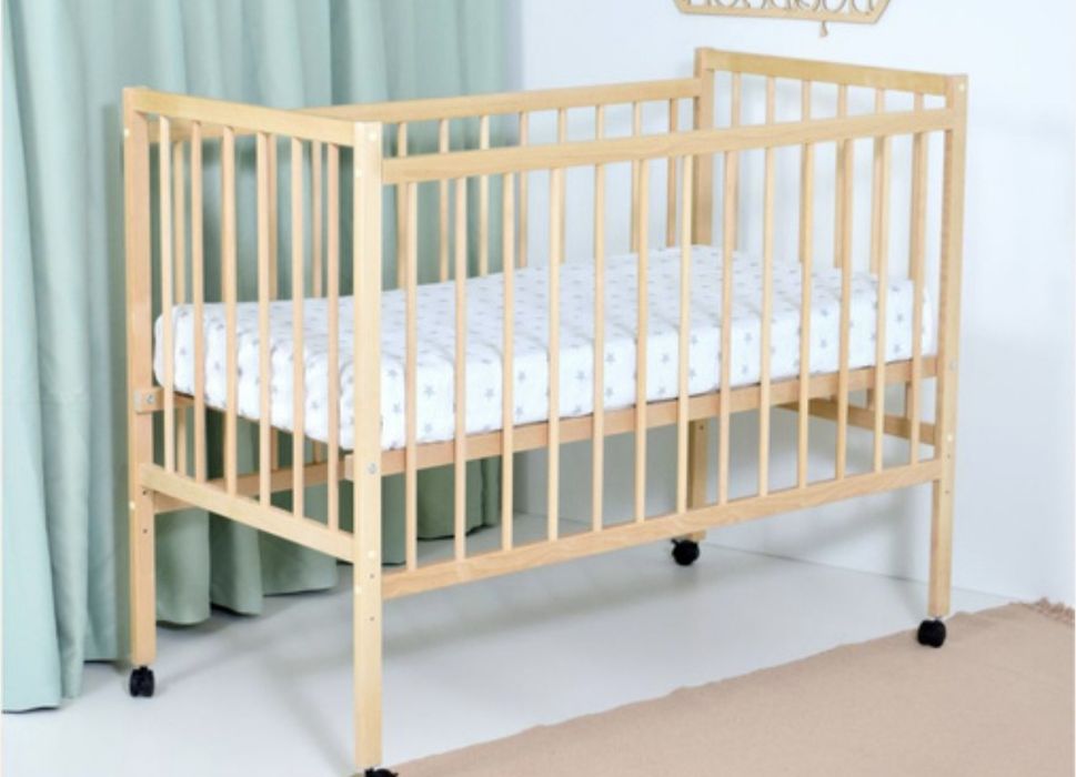 Продаю детскую кроватку с матрасом(кокос)