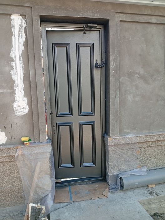 покраска ворот. Дарвоза Darvoza тамирлаш бойаш. Ремонт реставрация.