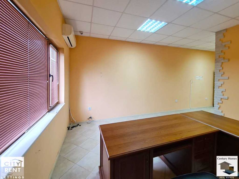 111422 Светъл южен офис под наем близо до центъра на Велико Търново