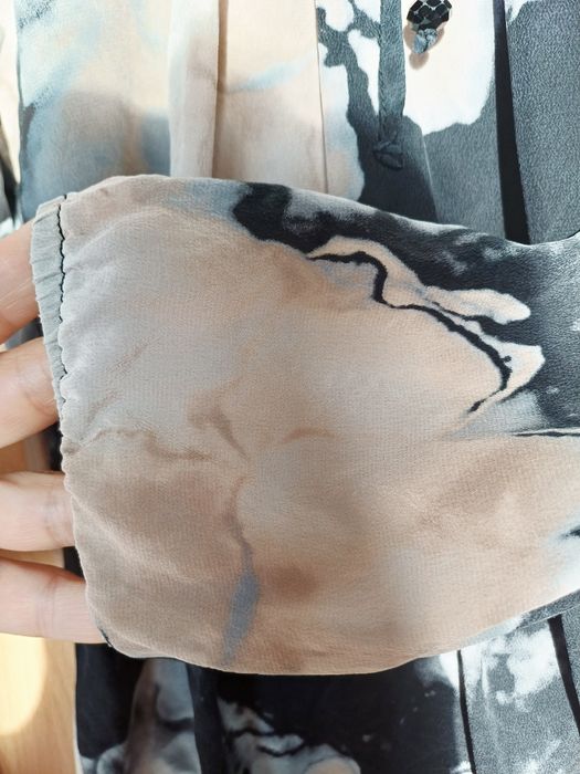 Блуза  от коприна Charlotte Sparre  М-L