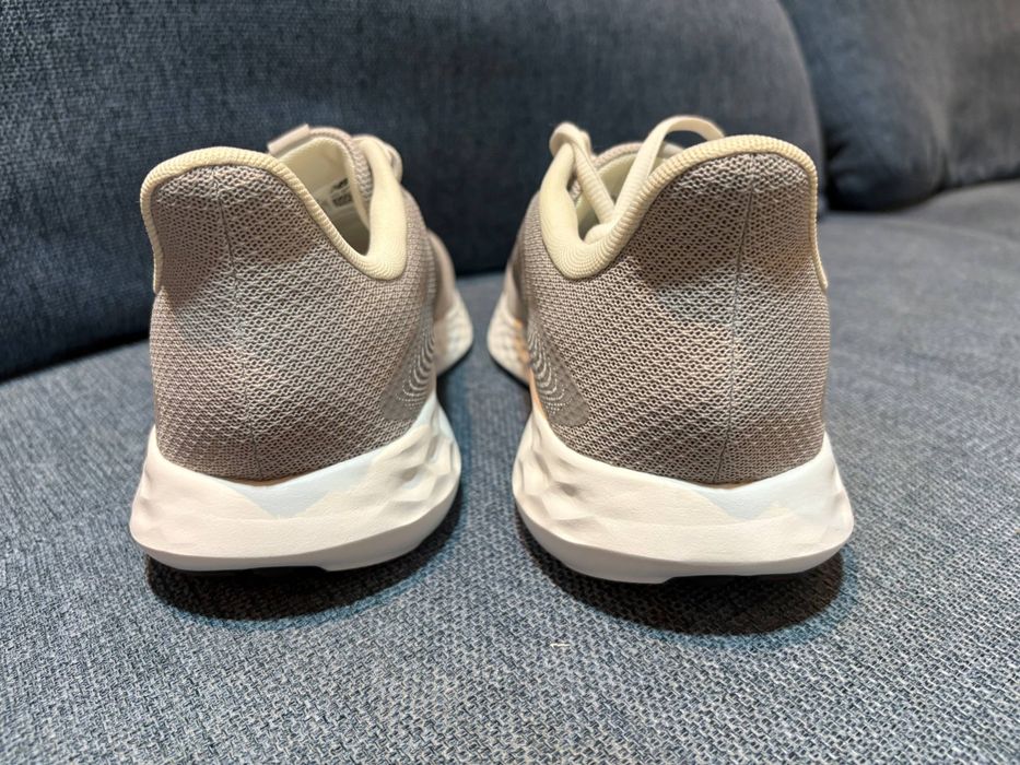 New Balance m411