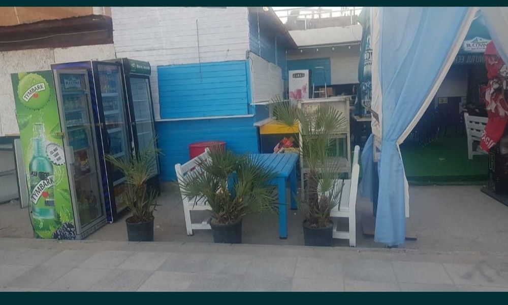 Spatiu de inchiriat FASTFOOD /sharomerie cu terasa/ASOCIERE