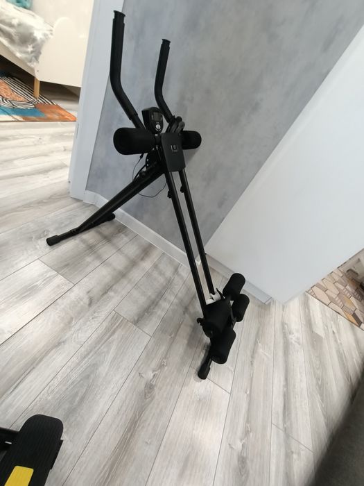 Продам тренажёр для пресса, попы ,ног