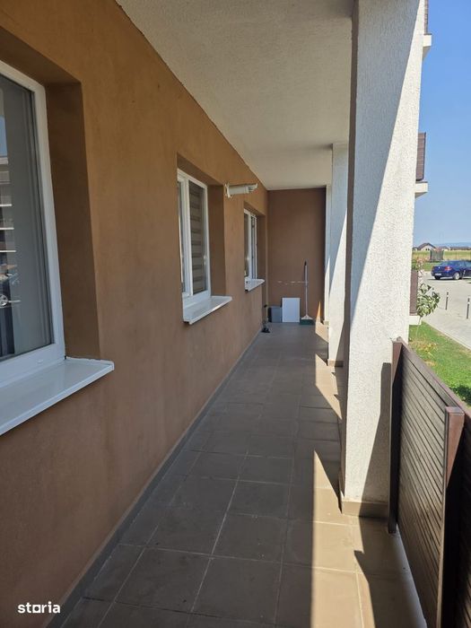 Apartament decomandat SubCetate Sanpetru