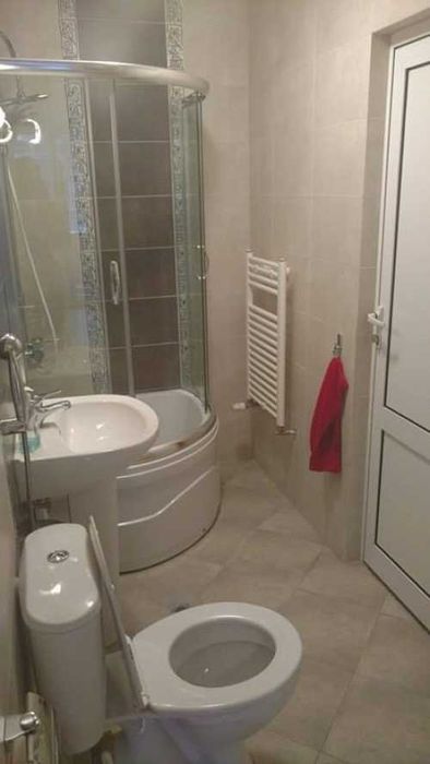 Тристаен ап Дианабад под наем