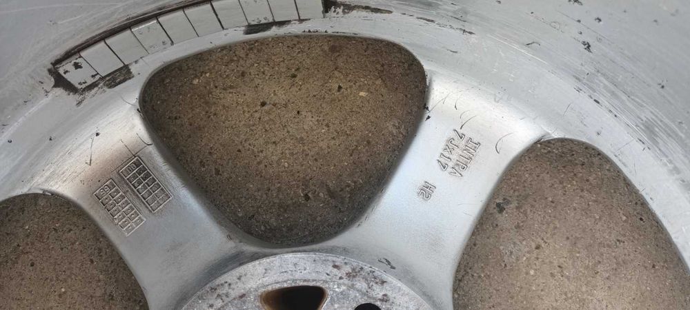 Продавам джанти от vw sharan 17 цола 5x112