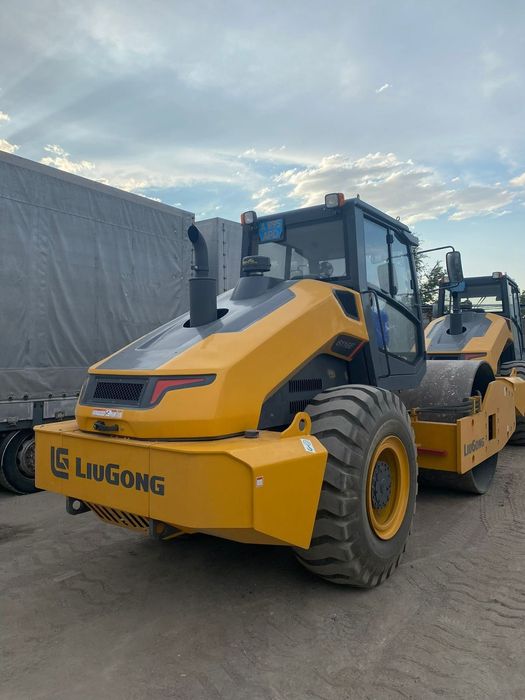 Грейдер каток минипогрузчик автогрейдер