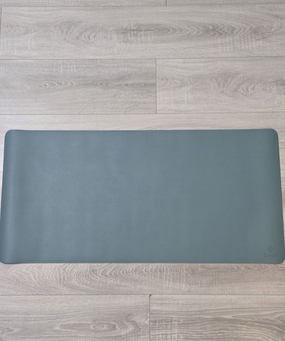 Pad birou K KNODEL 90x43cm, impermeabil, dublu față Bleu/Argintiu