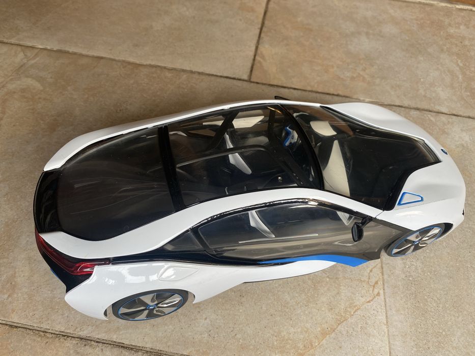 Количка BMW i8 Concept