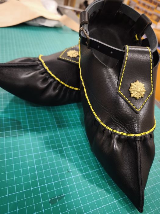 Кукерски цървули капаклии