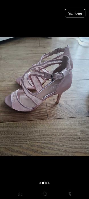 Sandale cu toc elegante Quiz