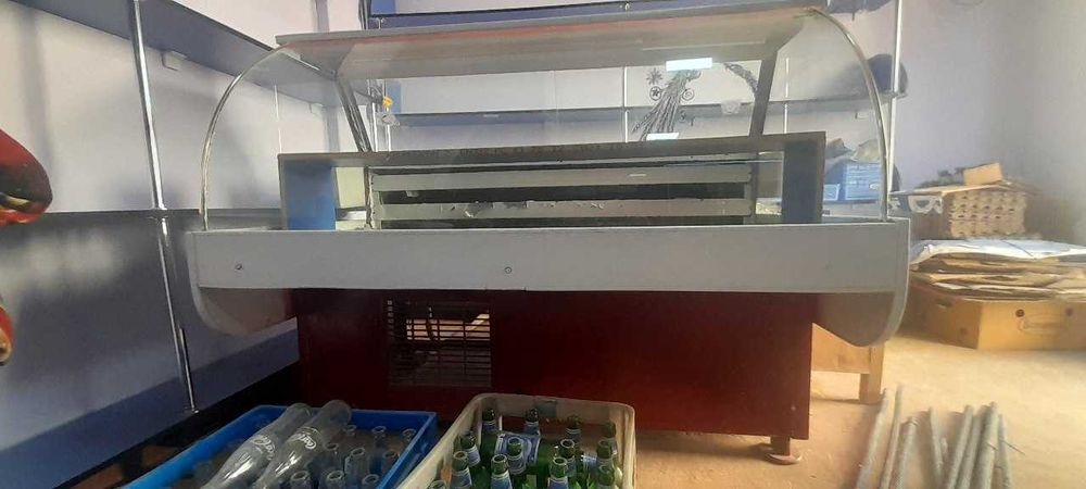 Витрина холодильник камера