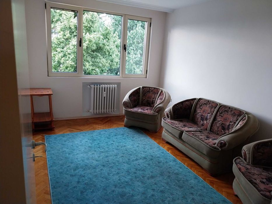 Дава се под наем Тристаен апартамент в София, Лозенец - 100 кв.м за 750 € - Снимка #1